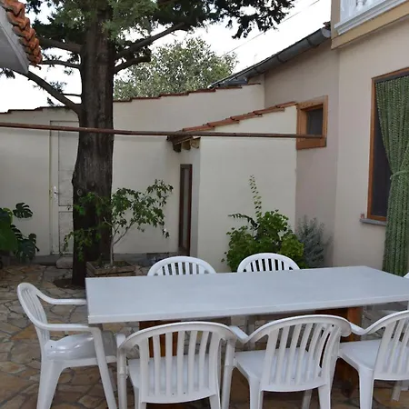 Lejlighed Ruhige Mit Terrasse Und Garten